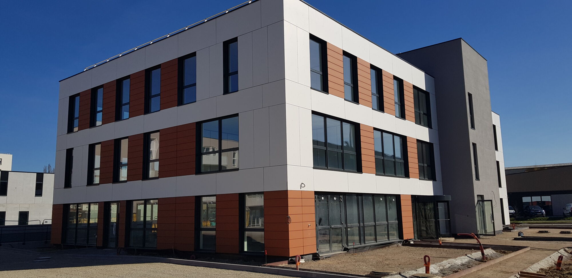 Pose de vêture de façade pour l&#8217;isolation de votre bâtiment à Nancy et dans les Vosges Anould