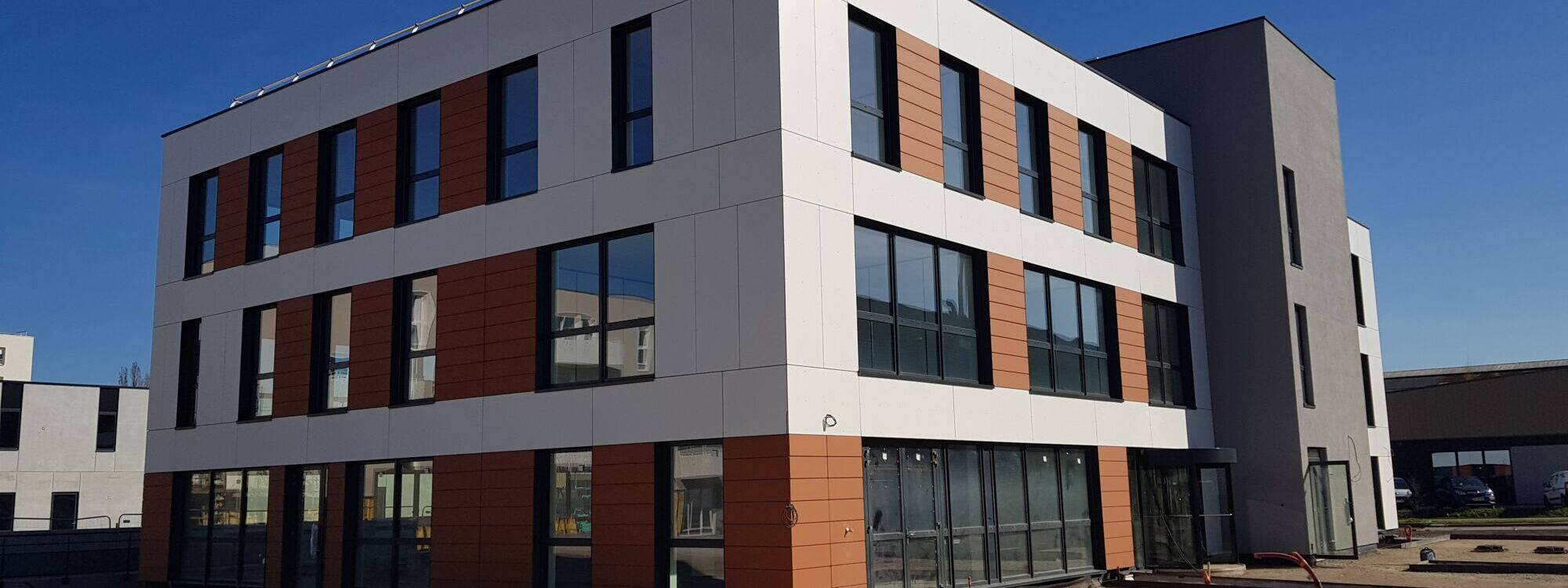 Pose de vêture de façade pour l&#8217;isolation de votre bâtiment à Nancy dans les Vosges Anould