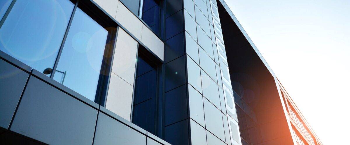 POSE VETURE 1200X500 | DEOBAT Professionnels Pose de vêture de façade pour l’isolation de votre bâtiment à Nancy dans les Vosges Anould 0